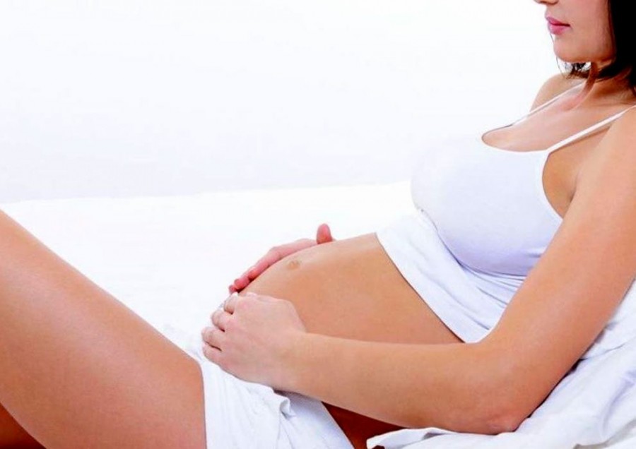 Болит живот при беременности 36. Если у беременной болит живот. Боль в животе у беременной картинка.