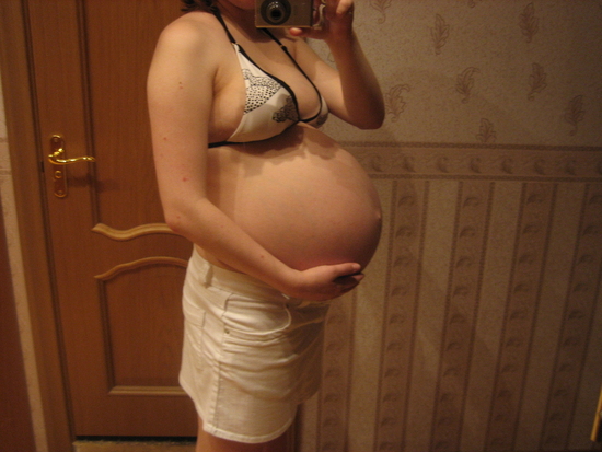 Болит живот на 36 неделе. 37 Недель беременности каменеет живот. Живот на 36 неделе беременности. Живот на 37 неделе беременности. Живот беременных на 36 неделе.