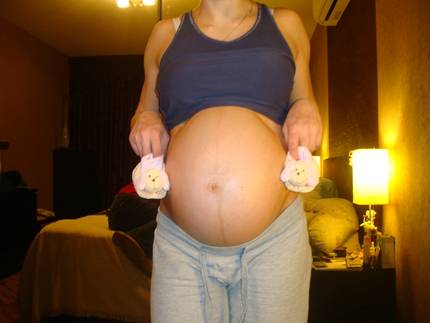 36 недель ноет. Живот на 36 неделе. Живот беременных на 36 неделе. Животик беременной 36 недель. 36 Неделя беременности фото.
