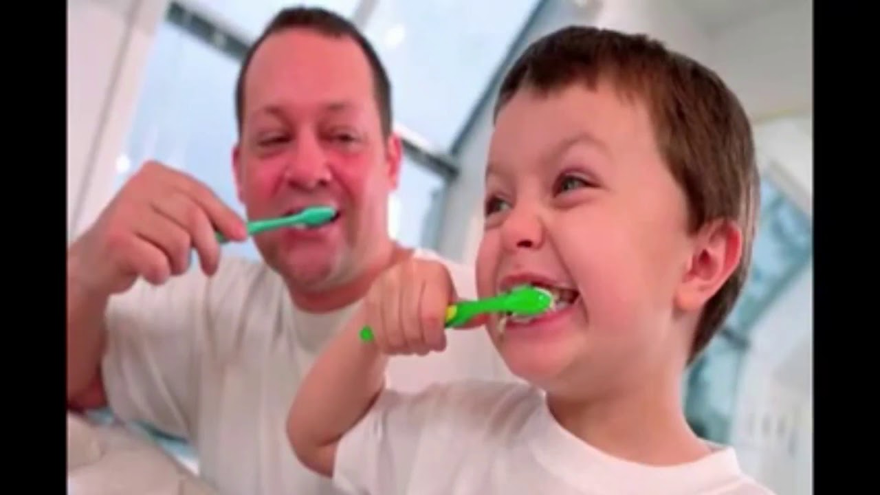 Врач гигиена детей и. Гигиена полости рта для детей. Чистим зубы!. Индивидуальная гигиена полости рта у детей. Ребенок у стоматолога.