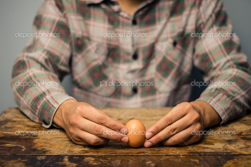 Кольцо на яйцах мужчины